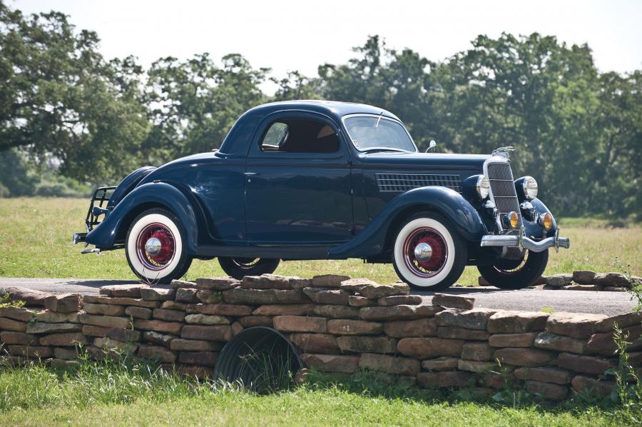 Ford DeLuxe 3-Window Coupe 1935 года  (фото 45 из 50)